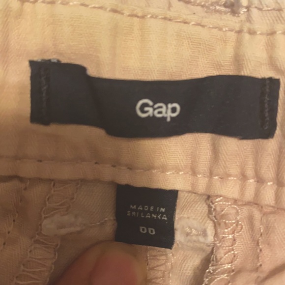 GAP Peach Shorts - Picture 4 of 7